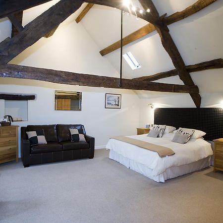 Castle Cottage Restaurant With Rooms 할레흐 외부 사진