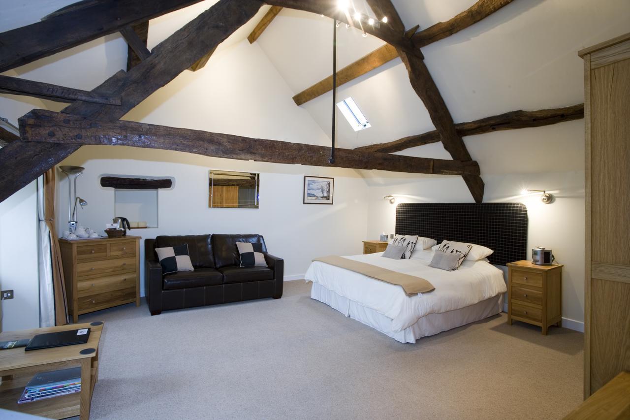Castle Cottage Restaurant With Rooms 할레흐 외부 사진