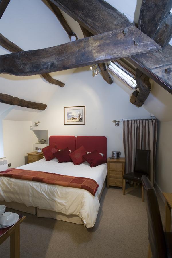 Castle Cottage Restaurant With Rooms 할레흐 외부 사진