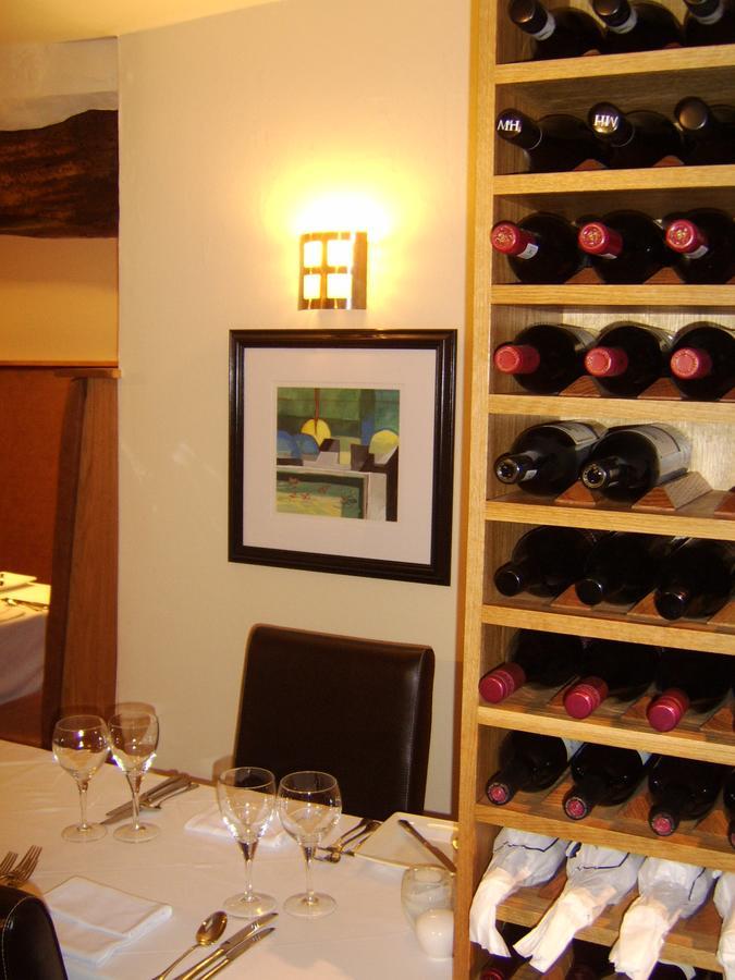 Castle Cottage Restaurant With Rooms 할레흐 외부 사진